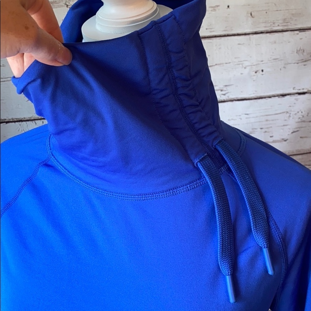 Layer 8 Blue Performance Qwick-Dry S Pullover - Picture 4 of 13